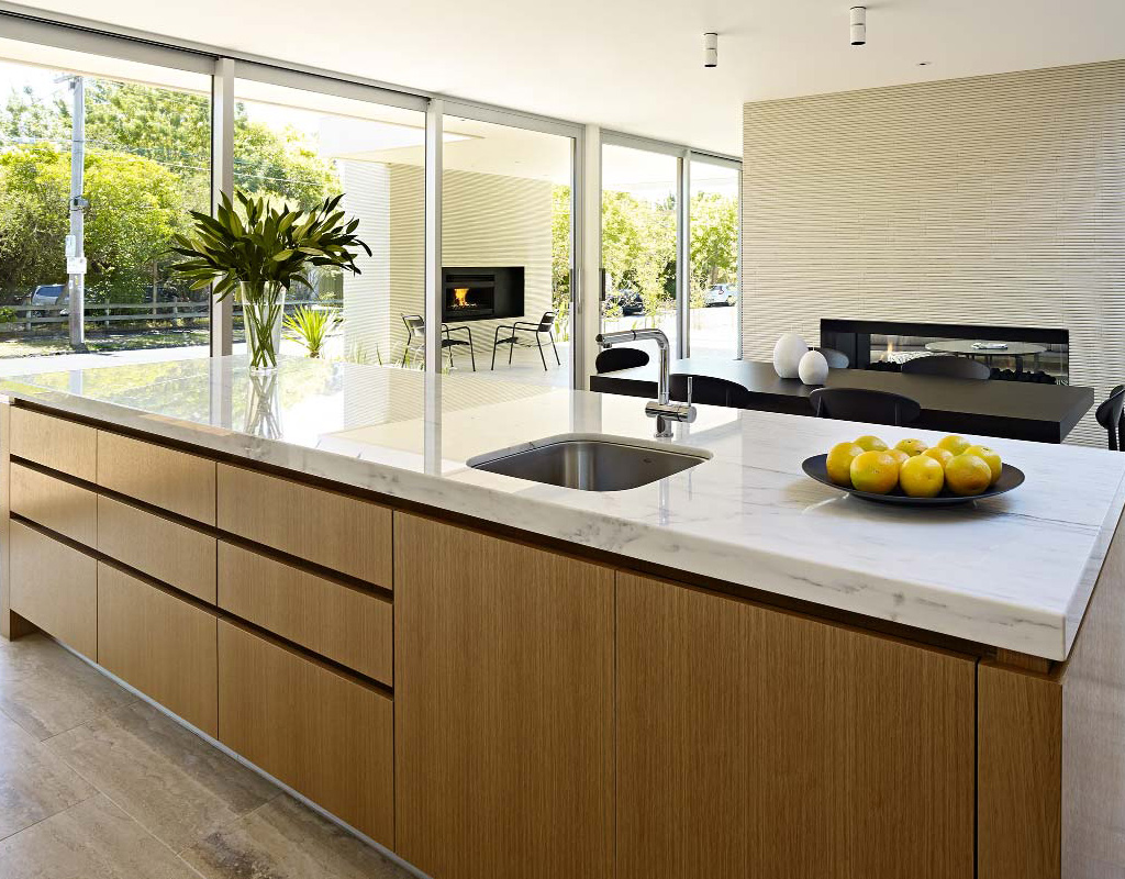 Why To Opt For Outdoor And Custom Based Kitchens Cabinets?