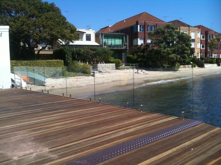 Frameless Glass Pool Fencing – An Added Advantage To A Luxury Home