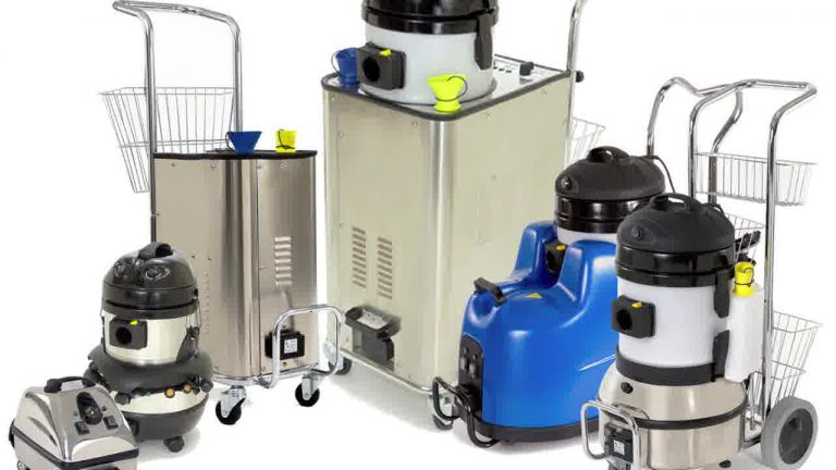 Industrial carpet cleaning equipment