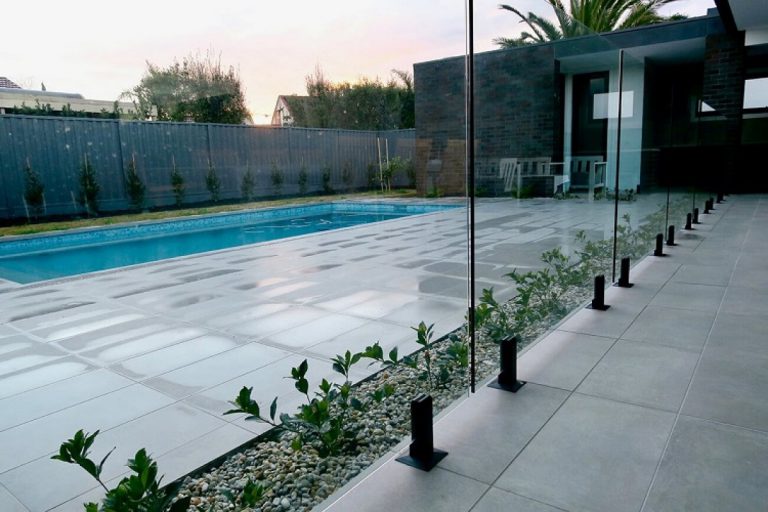 Why should I Choose The frameless Glass Pool Fencing?