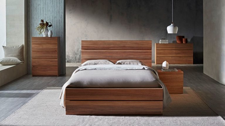 Why Should You Choose a Timber Queen Bed?