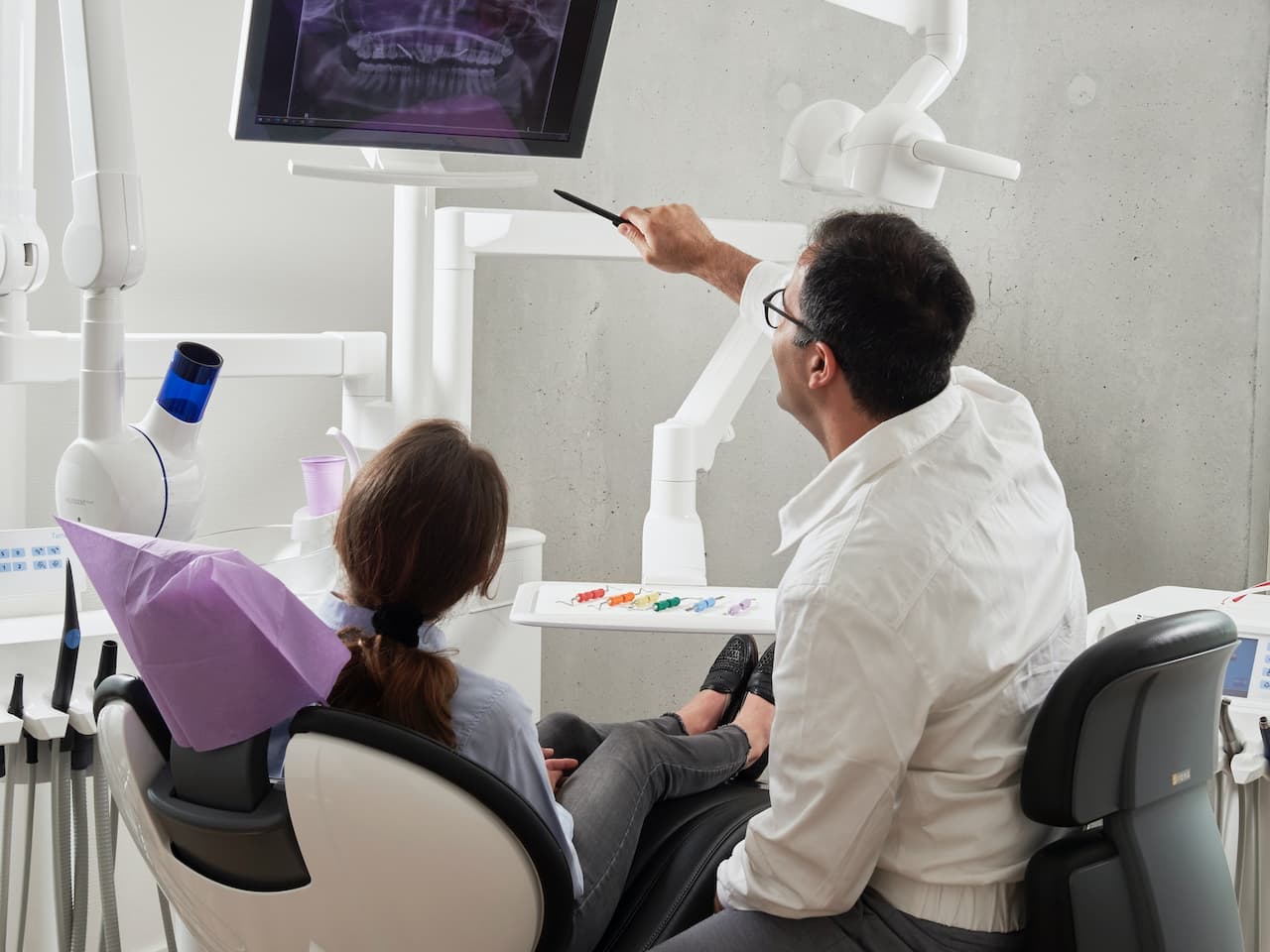 What To Expect When You Visit A Emergency Dentist