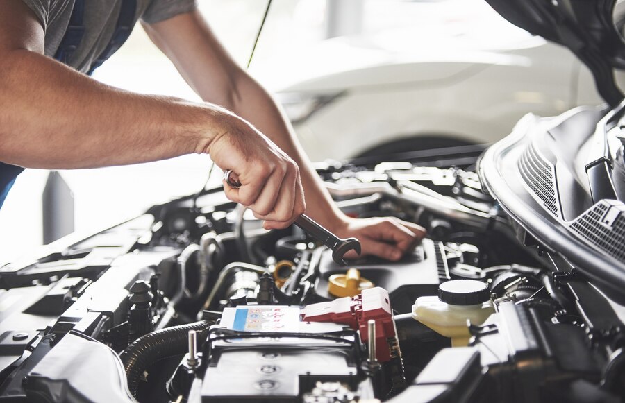 Automotive mechanic course