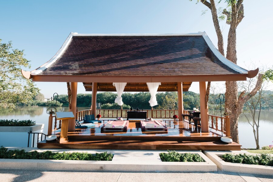 Crafting Outdoor Escapes: Discovering the Best Pergola Builder Near Me